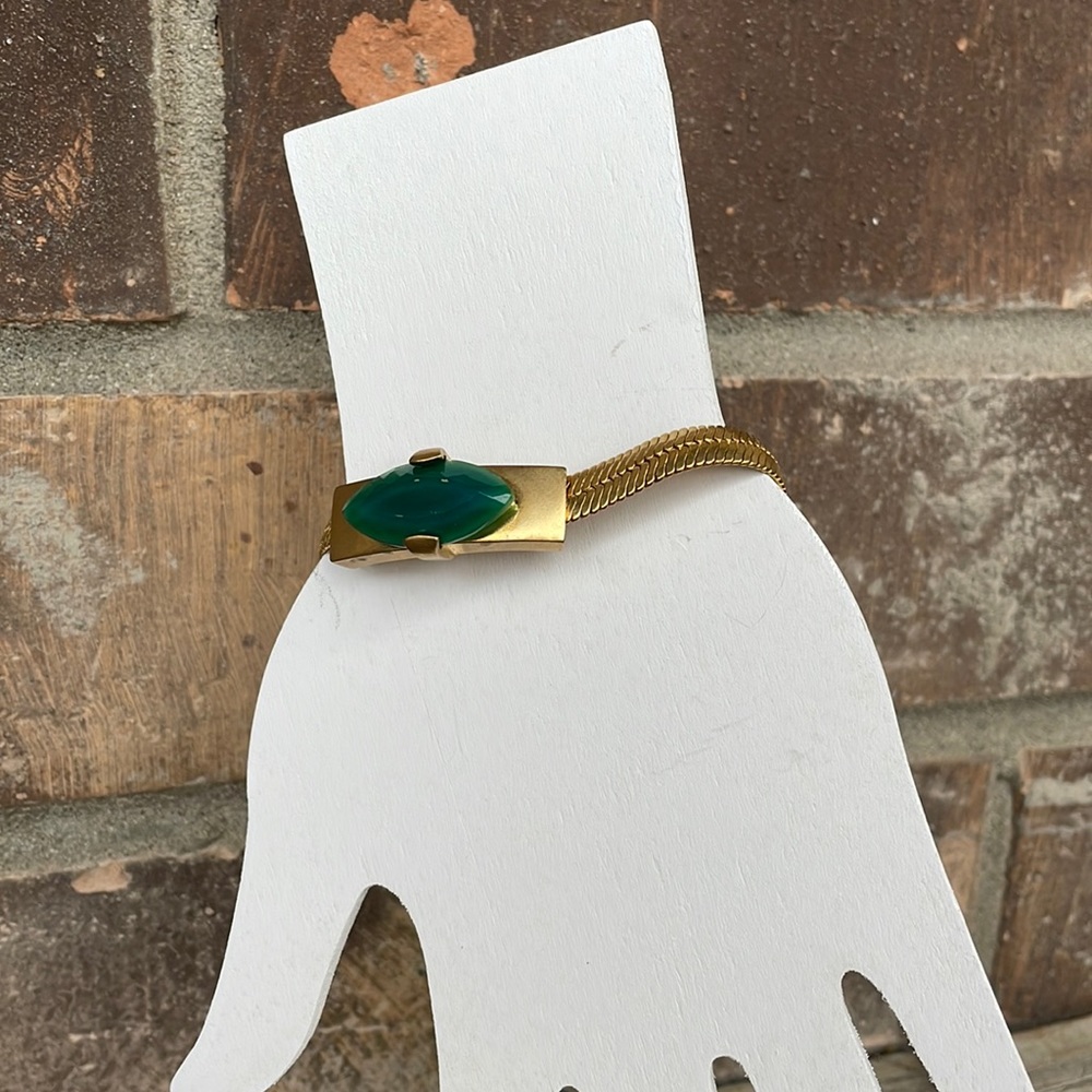 Vintage Gold Tone Herringbone Magnetic Clasp Bracelet with Green Stone